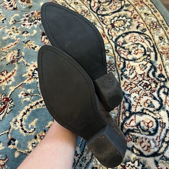 Jeffrey Campbell Hunt the Plains Olive Bootie size 8 lightly worn and loved - Picture 6 of 8